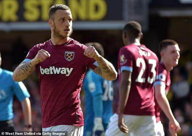 英媒:西汉姆有意租借阿瑙托维奇 薪酬成最大障碍