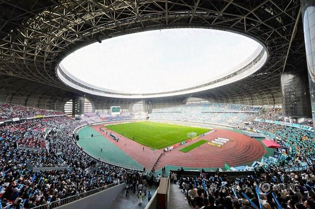 bob官网-21635人的心跳,与湖州队同频——“吴越杯”湖州主场首战侧记|杭州|浙江省城市足球联赛|球迷|看台|折页_新浪体育_新浪新闻